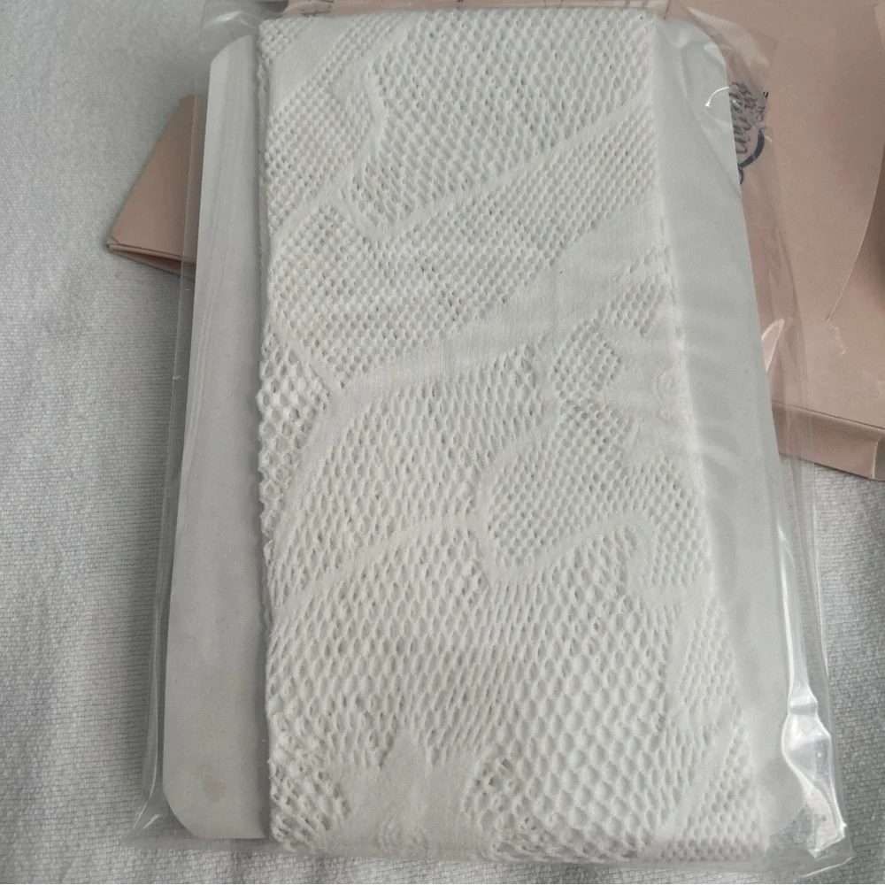 NEW Levante Calze Styling Firestars Capri White Pattern Stockings Size 3/4 L/XL
